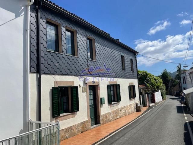 Casa En venta en Ortigueira photo 0