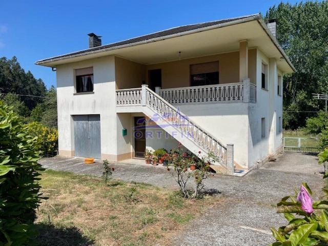 Casa En venta en Ortigueira photo 0