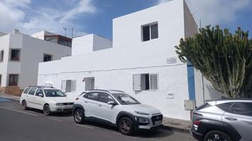 Villa En venta en La Oliva photo 0