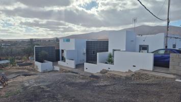 Villa En venta en Antigua photo 0