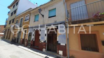 Piso en planta baja de casa de pueblo junto a la calle Loreto de Denia photo 0