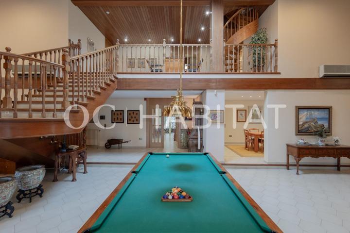 Chalet Señorial en venta en La Eliana photo 0