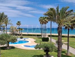 Apartamento en urbanización con salida directa a la playa en Denia photo 0