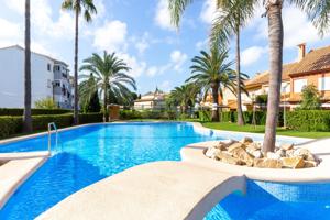 Chalet adosado con acceso a la playa en Las Marinas, Denia photo 0