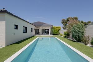 Chalet modernista en Calicanto photo 0