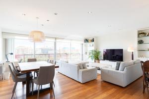 Exclusiva vivienda con vistas privilegiadas a los Jardines del Turia. photo 0