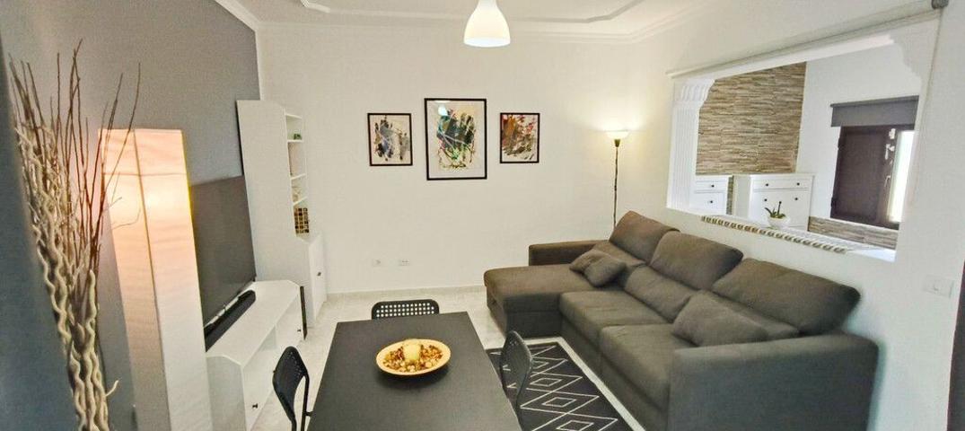 Villa En venta en Telde photo 0