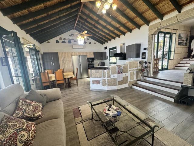 VERA DE ERQUES photo 0