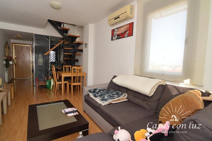 Duplex en venta con garaje y piscina en Calle Escuelas- Villarrapa photo 0