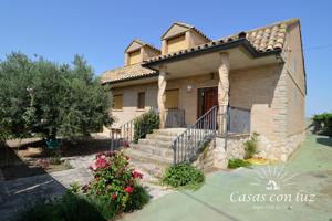 Chalet independiente en Garrapinillos photo 0