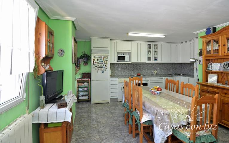 Piso con ascensor, garaje independiente y trastero en La Bombarda photo 0