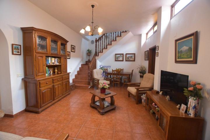 Casa independiente en venta en Chio Guia De Isora Tenerife photo 0