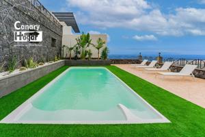 Villa de Lujo en Adeje zona Roque del Conde unas magnificas vistas del toda la Costa de las América photo 0