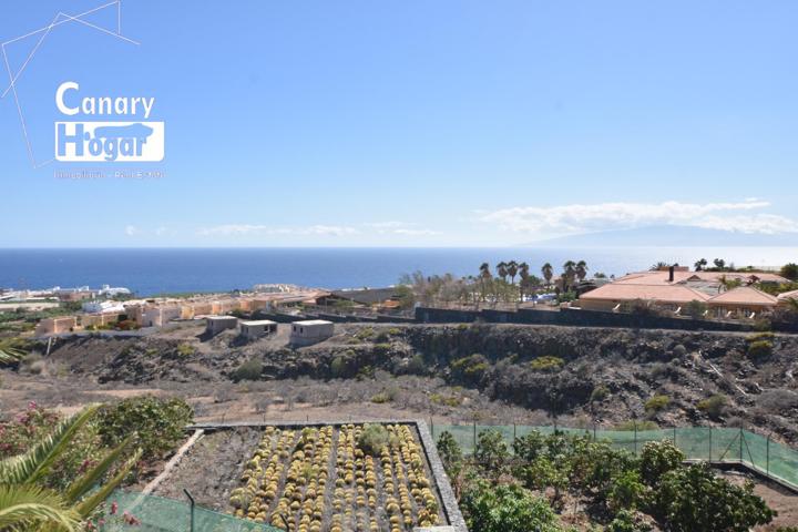 Casa Nave en Venta en Callao salvaje Costa Adeje con vistas al mar y La Gomera photo 0