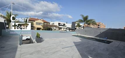 Se vende villa de lujo para estrenar en Madroñal en Playa de Fañabe photo 0