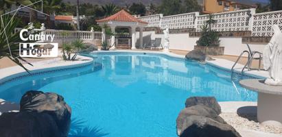 Villa con 2 casas en venta en Callo Salvaje Costa Adeje photo 0