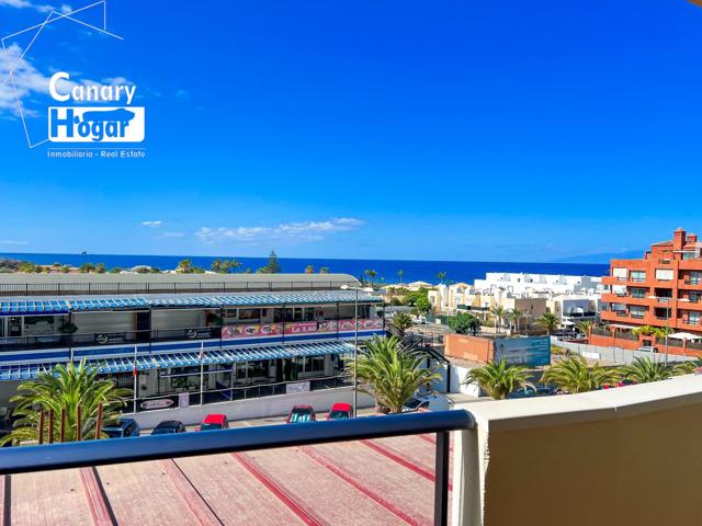 Apartamento con vistas al mar en venta en Palm Mar, complejo residencial La Arenita. photo 0