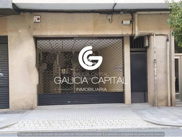 Venta de local comercial en Vigo, zona Camelias-Pi y Margall photo 0