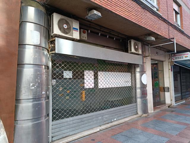 LOCAL COMERCIAL AL LADO DE LA PICARA. photo 0