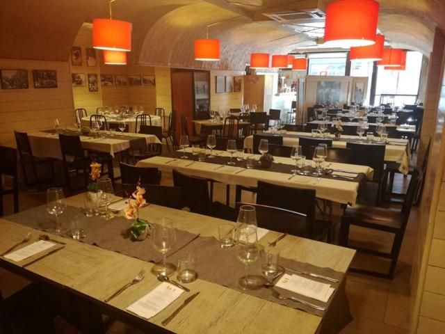 OPORTUNIDAD: BAR RESTAURANTE CON LICENCIA EN VIGOR photo 0