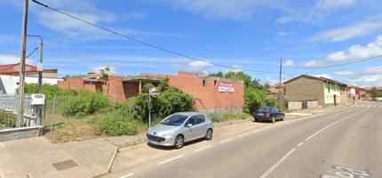 Obra parada en venta de viviendas unifamiliares adosadas en calle Real, Cuadros, León photo 0