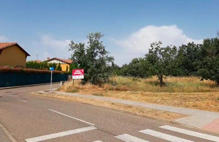 Terreno Urbanizable En venta en San Miguel Del Camino, Valverde De La Virgen photo 0