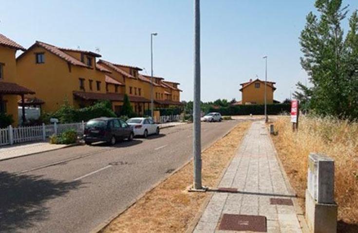 Terreno en venta Pq de Campo de Golf, Valverde de la Virgen, León photo 0