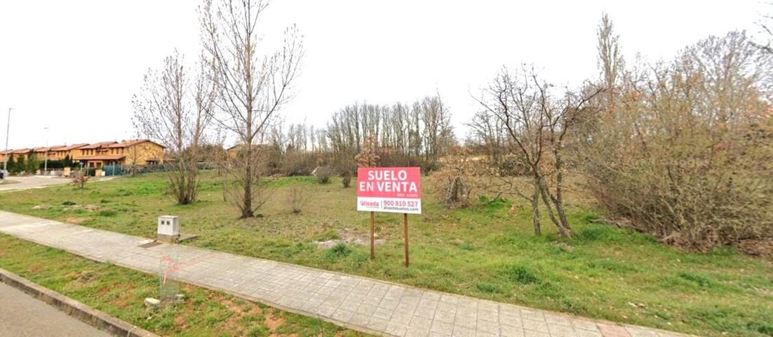 Conjunto de terrenos en venta en la Urbanización del Campo de Golf photo 0