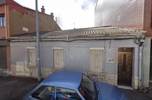 SE VENDE CASA DE PLANTA BAJA PARA REFORMAR – ZONA MARIANO ANDRÉS (LEÓN) photo 0
