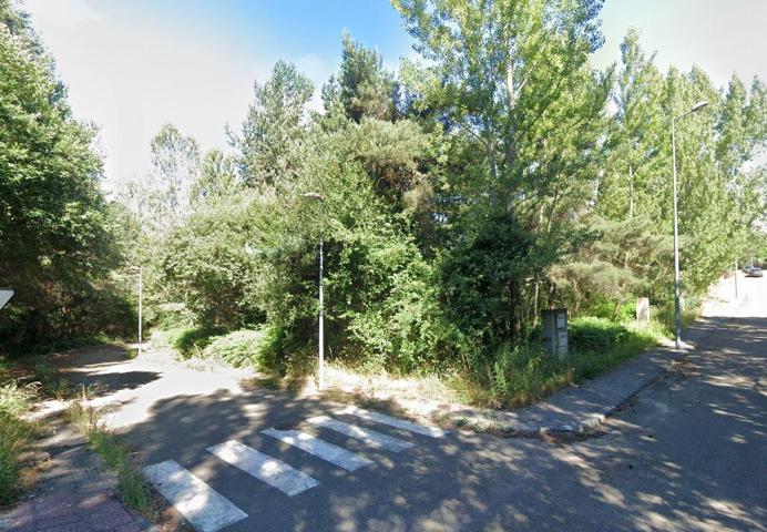 TERRENO URBANO EN VENTA – AVENIDA VEGAMIÁN, BOÑAR photo 0