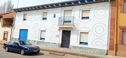 Casa de Pueblo con Patio en Quintana de Raneros a 10 km de León photo 0