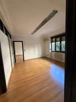 OFICINA EXTERIOR EN EL CENTRO DE LEON photo 0