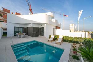 Casa En venta en Calle Zv 54, Los Balcones - Los Altos Del Edén, Torrevieja photo 0