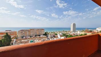 Apartamento en venta en Estepona- A pasos de la playa photo 0