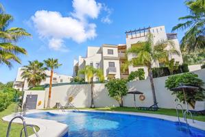 Piso En venta en Estepona Este, Estepona photo 0