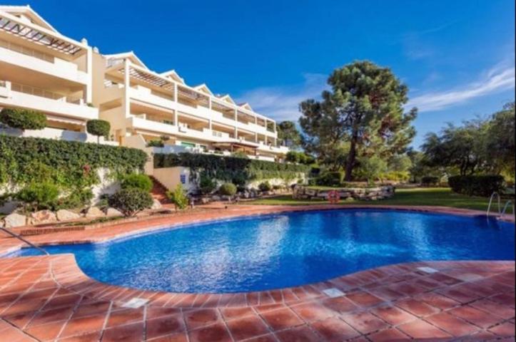 Piso En venta en La Concha-Resina Golf, Estepona photo 0