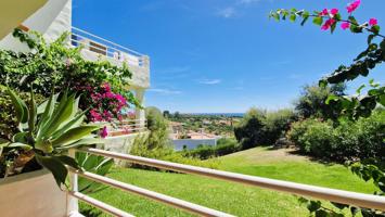 Piso En venta en Estepona Este, Estepona photo 0