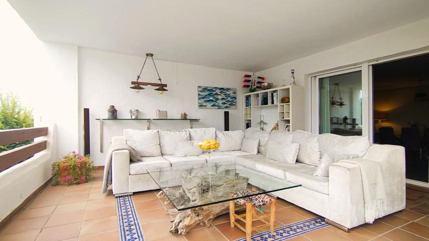 Piso En venta en Parque Selwo Aventura, Estepona photo 0