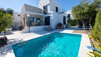 Chalet moderno con piscina privada en Polop photo 0