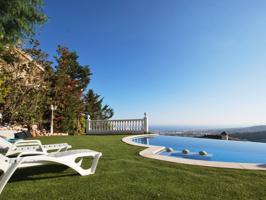 Casa En venta en Cabrils photo 0