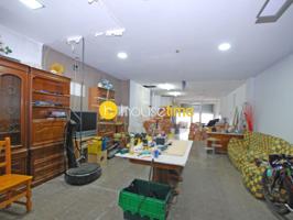 Local En venta en Barcelona photo 0