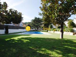Casa En venta en Cabrils photo 0