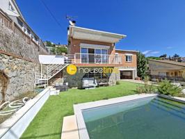 Casa En venta en Alella photo 0