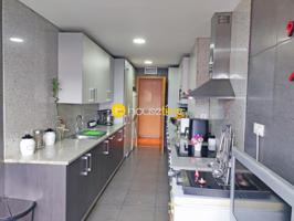 Piso En venta en Badalona photo 0