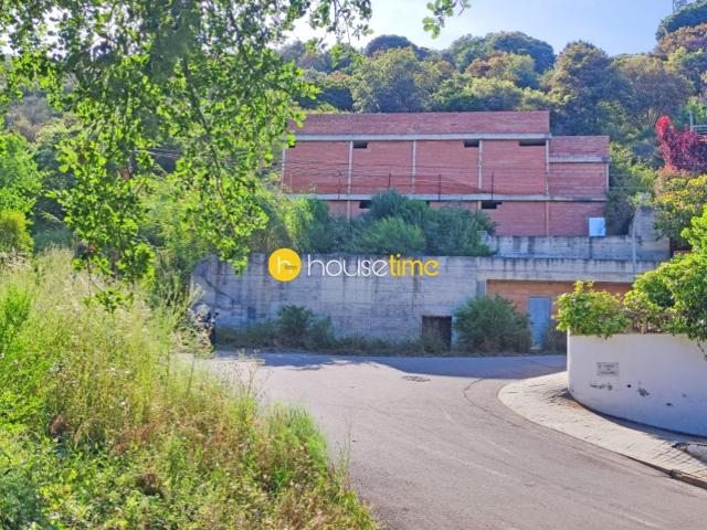 Casa En venta en Alella photo 0