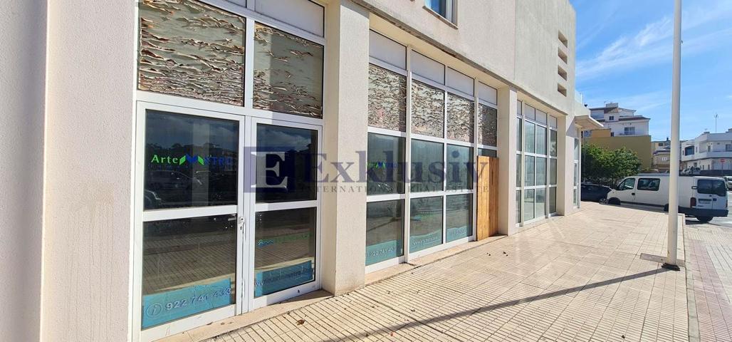 Local en venta en Cabo Blanco de 630 m2 photo 0