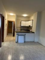 Piso en venta en La Camella de 46 m2 photo 0