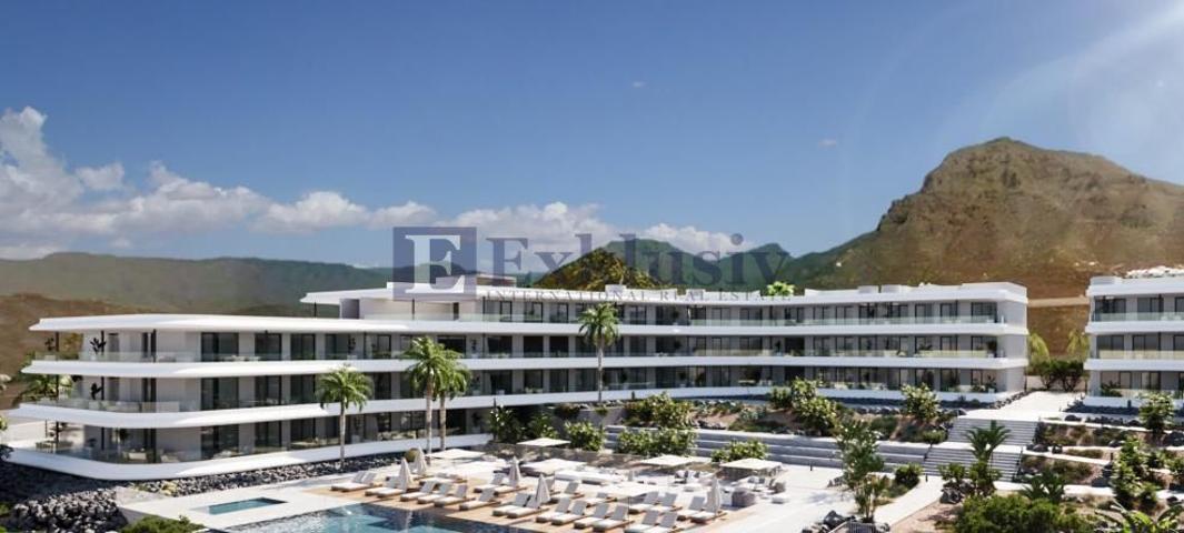 Piso en venta en Costa Adeje de 100 m2 photo 0