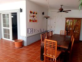 Casa - Chalet en venta en Arona de 380 m2 photo 0