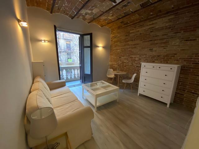 Apartamento con balcón junto a Passeig Sant Joan – Eixample photo 0
